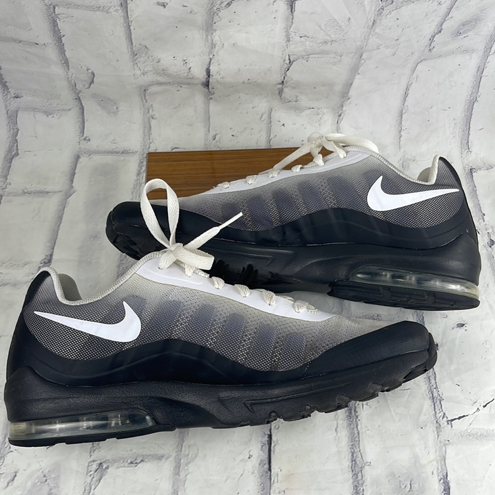 Nike Air Max Invigor Print 749688-010 Wolf Grey Black Men's Sneakers - Picture 6 of 9
